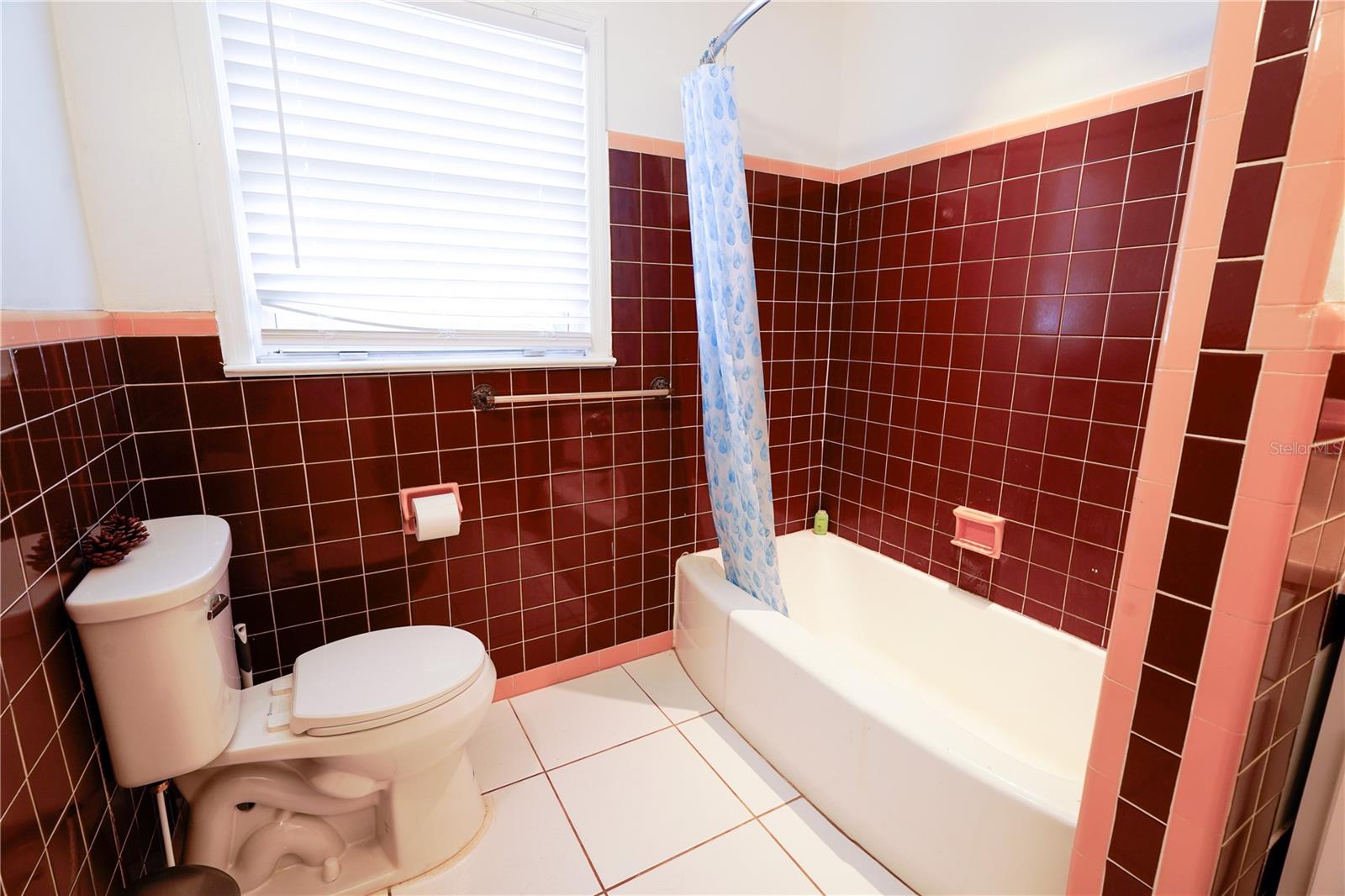 1208 N HALIFAX AVE, DAYTONA BEACH, FL, 32118