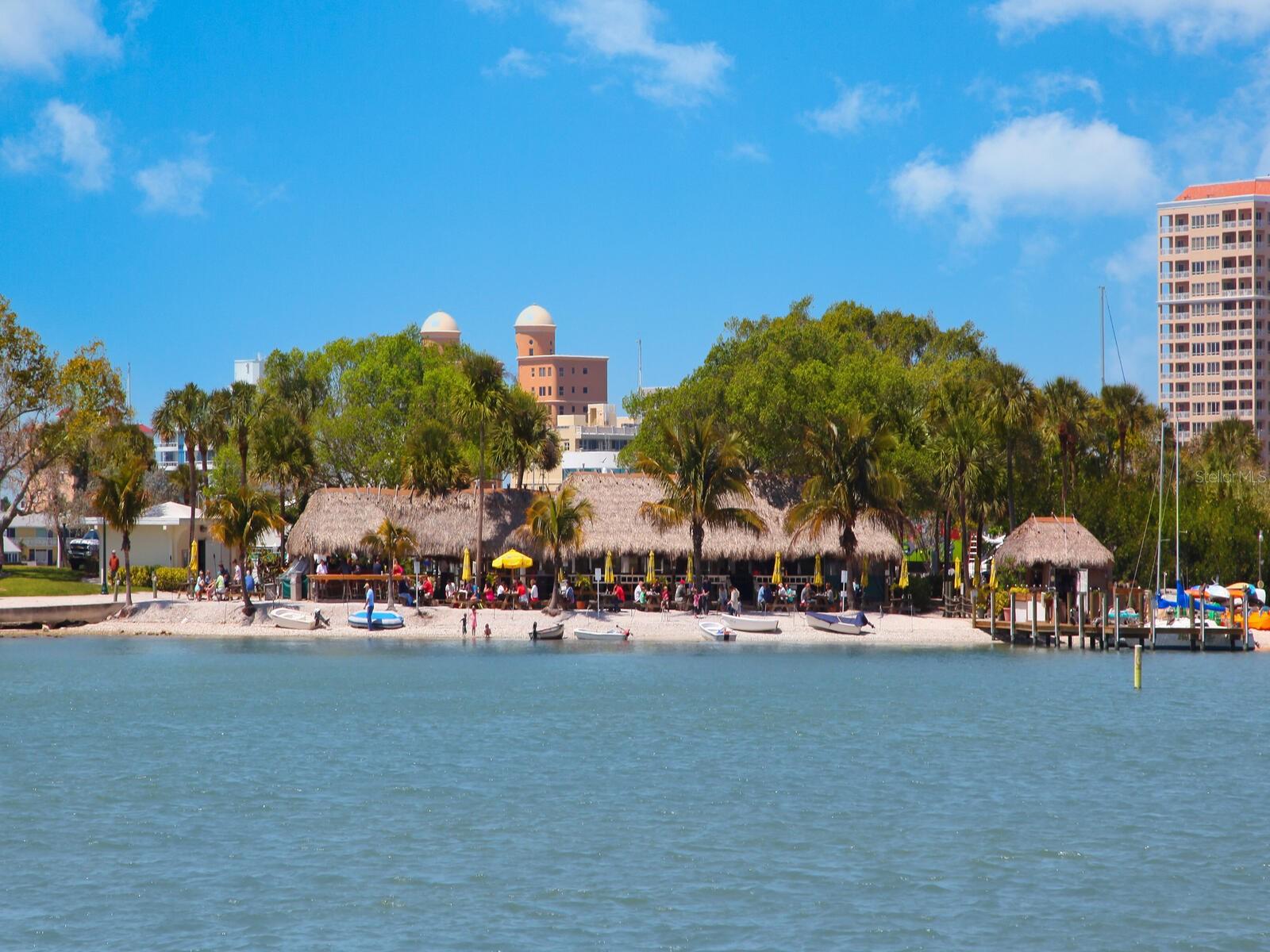 820 WHITFIELD AVE, SARASOTA, FL, 34243