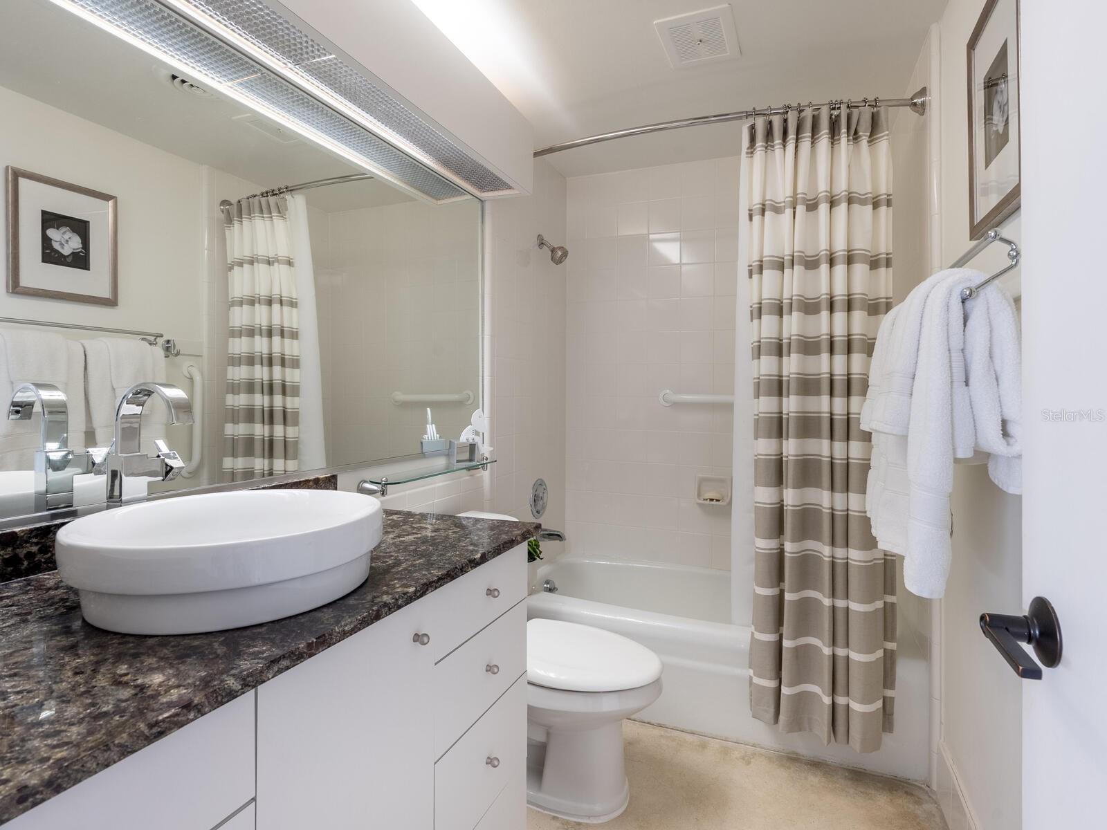 820 WHITFIELD AVE, SARASOTA, FL, 34243