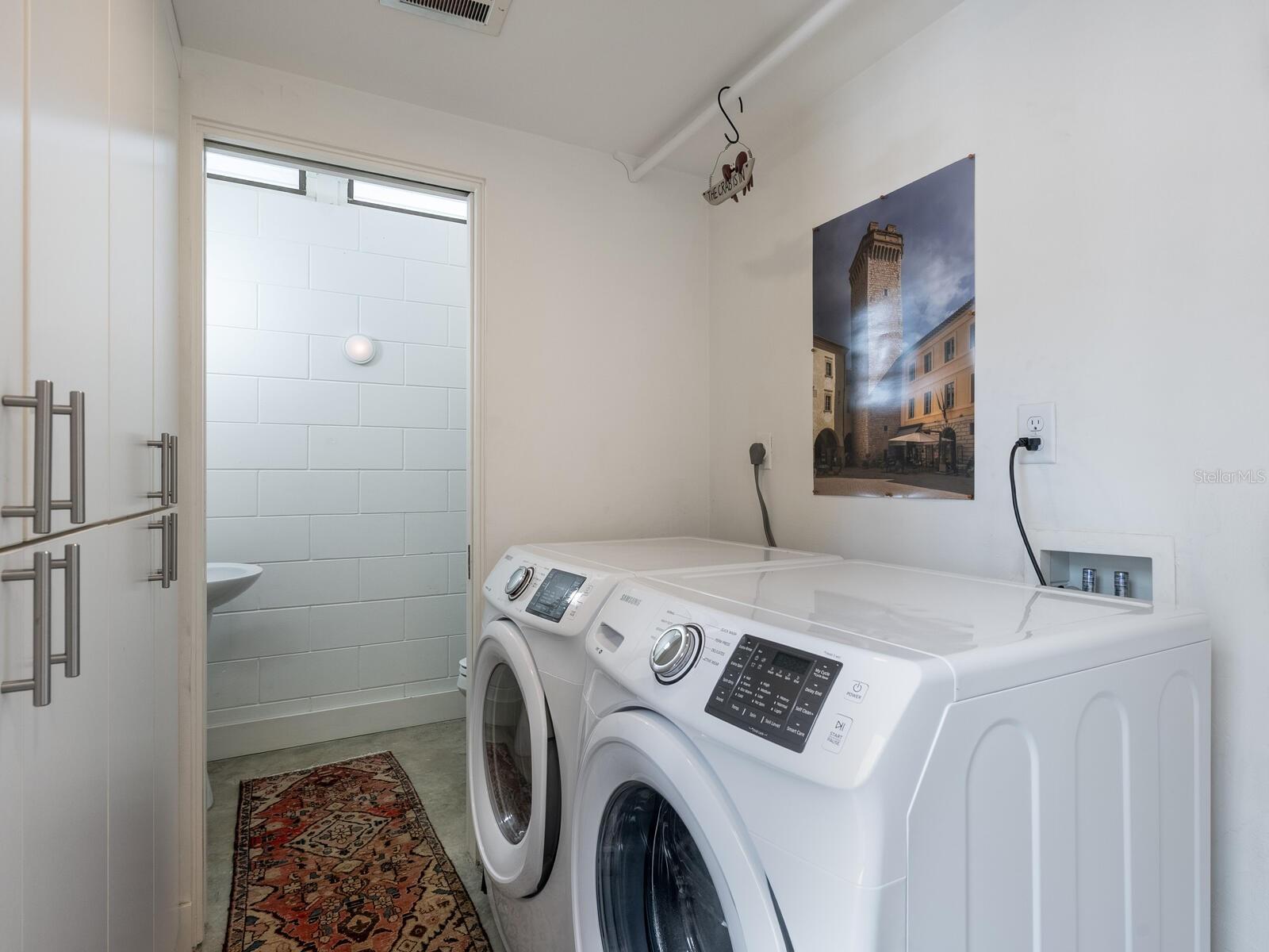 820 WHITFIELD AVE, SARASOTA, FL, 34243