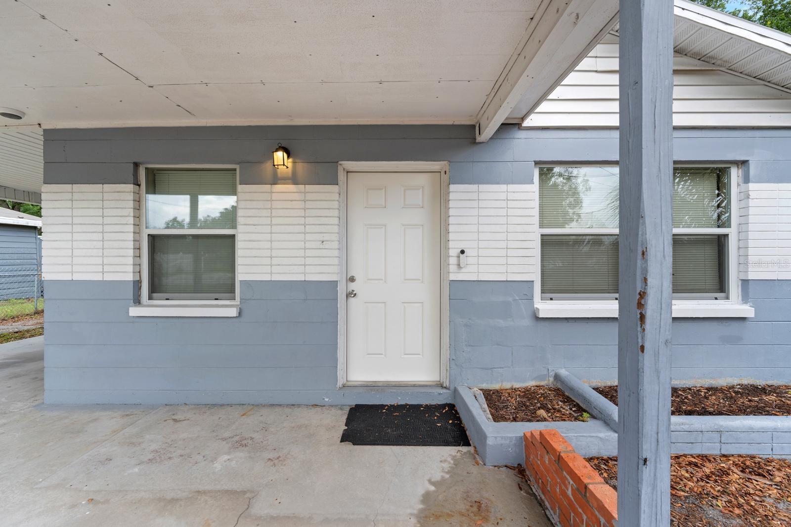 2906 E GENESEE ST, TAMPA, FL, 33610