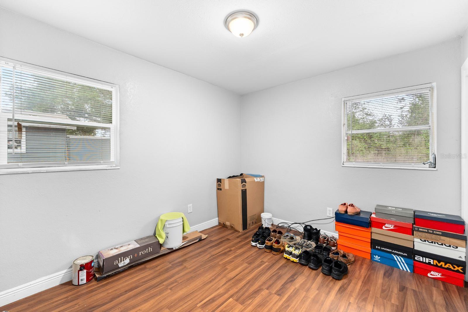 2906 E GENESEE ST, TAMPA, FL, 33610