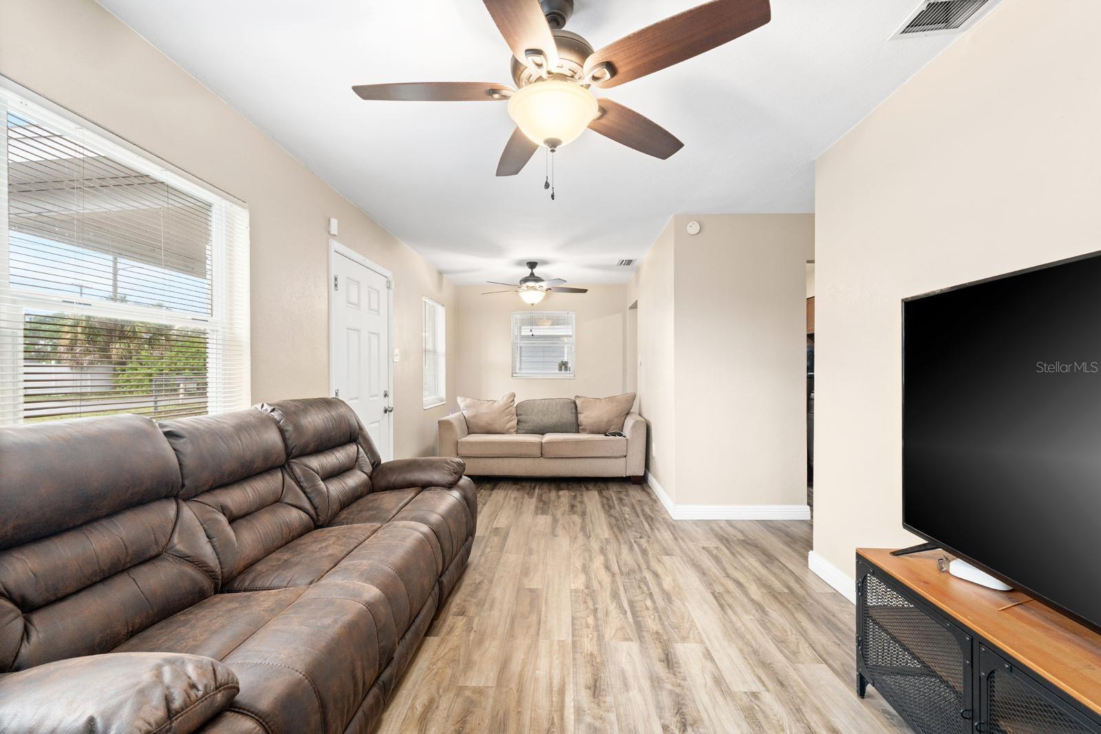 2906 E GENESEE ST, TAMPA, FL, 33610