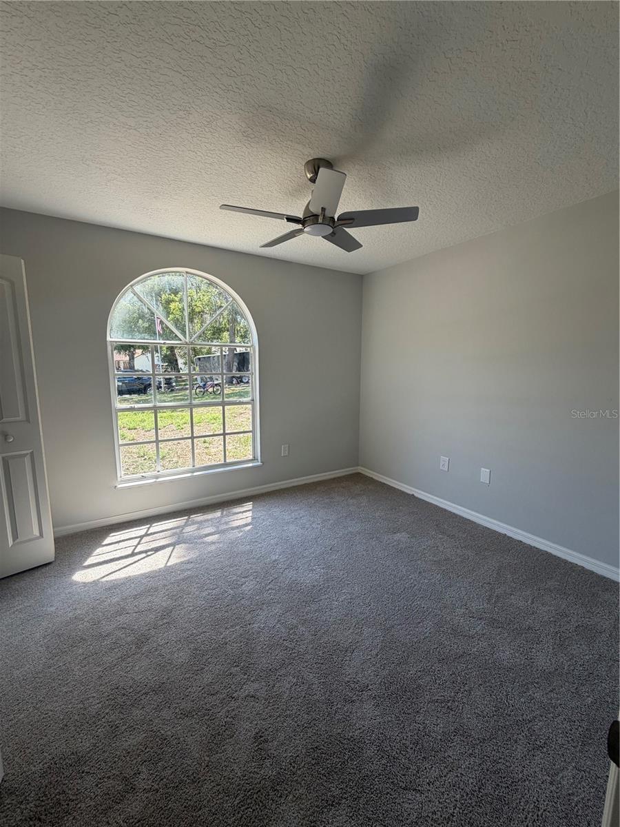 370 S COBBLE CT, MOUNT DORA, FL, 32757