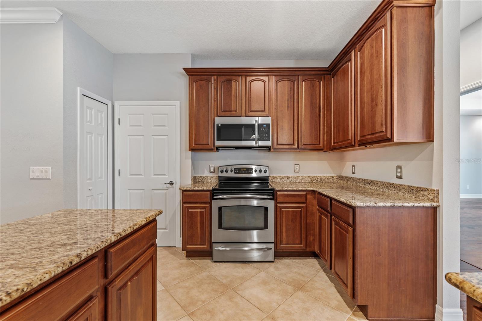 838 STRATHMORE DR, ORLANDO, FL, 32803