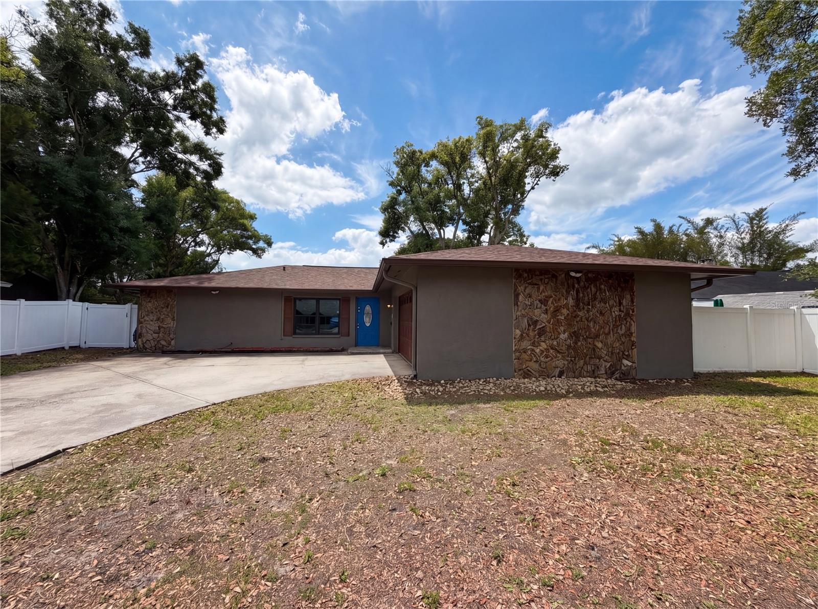 17621 MEADOWBRIDGE DR, LUTZ, FL, 33549