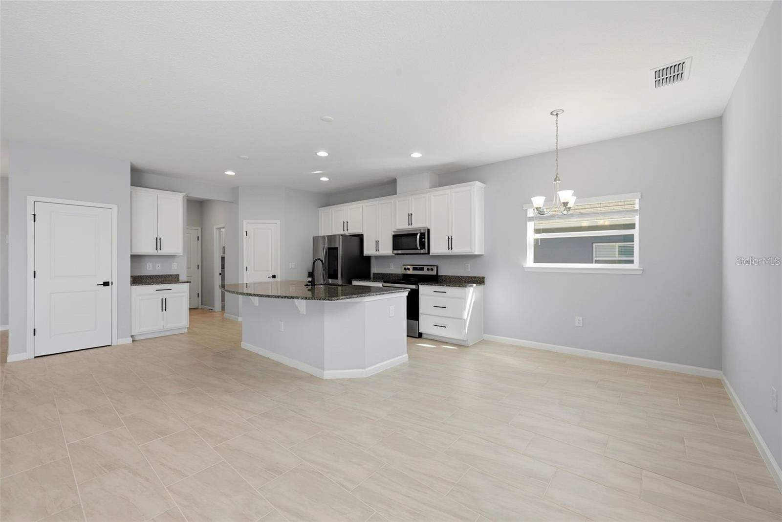 575 AVILA PL, HOWEY IN THE HILLS, FL, 34737