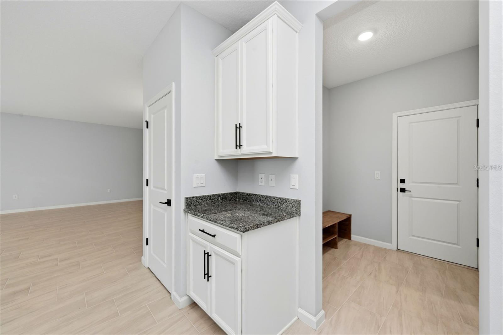 575 AVILA PL, HOWEY IN THE HILLS, FL, 34737