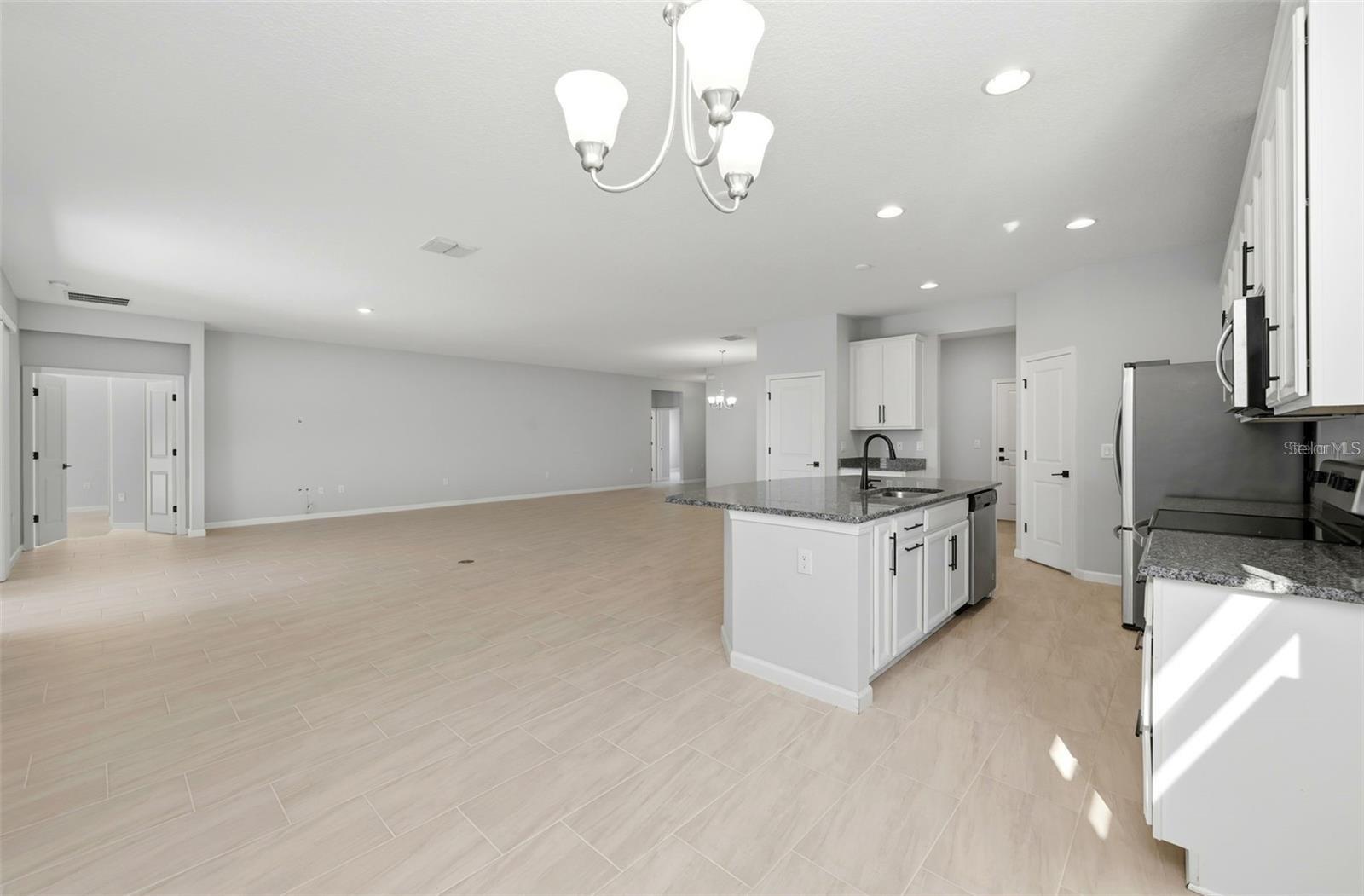 575 AVILA PL, HOWEY IN THE HILLS, FL, 34737