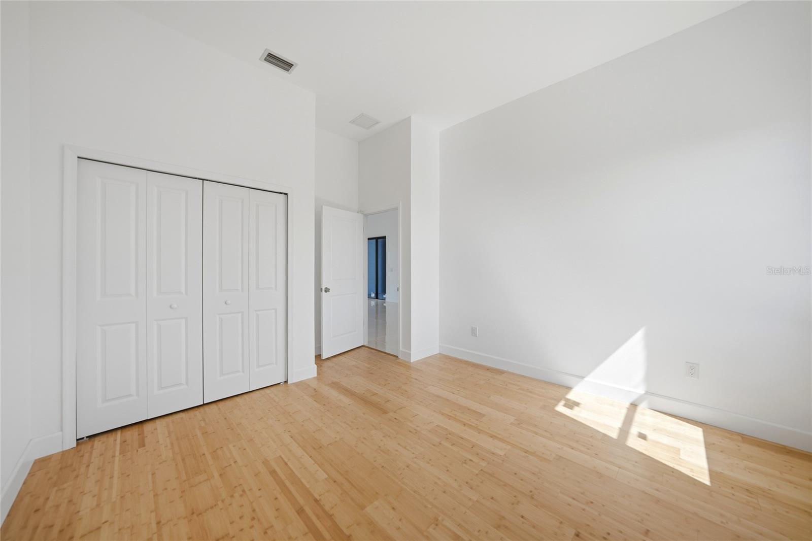 15096 LAKELAND CIR, PORT CHARLOTTE, FL, 33981