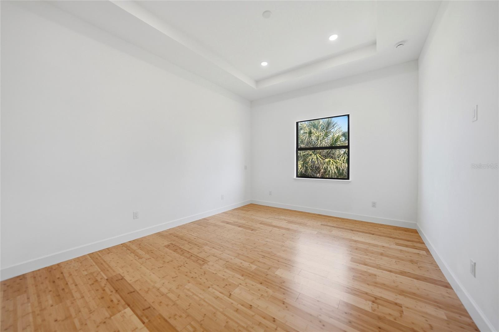 15096 LAKELAND CIR, PORT CHARLOTTE, FL, 33981