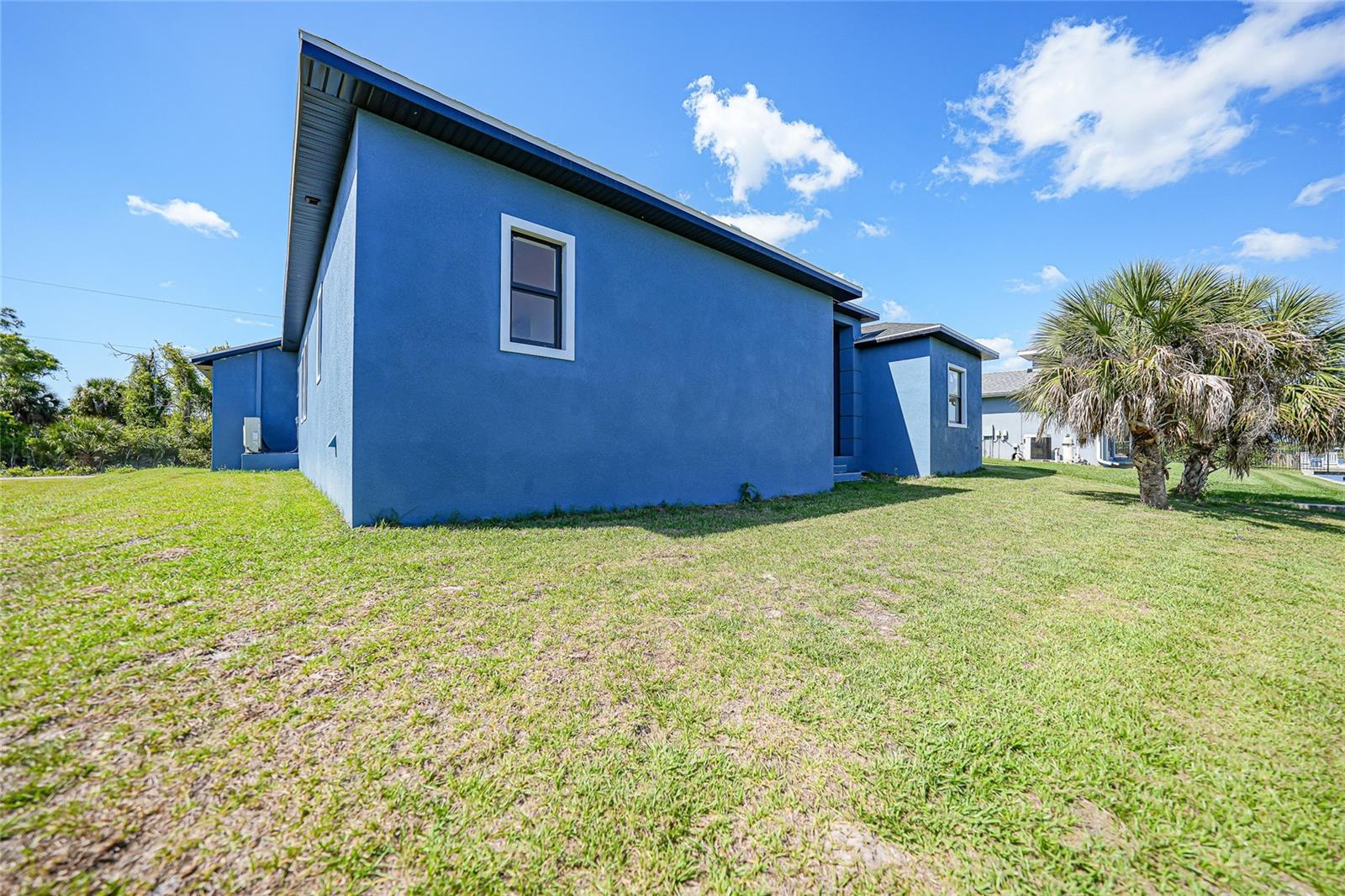 15096 LAKELAND CIR, PORT CHARLOTTE, FL, 33981