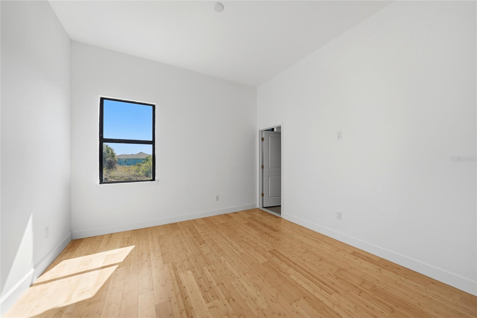 15096 LAKELAND CIR, PORT CHARLOTTE, FL, 33981