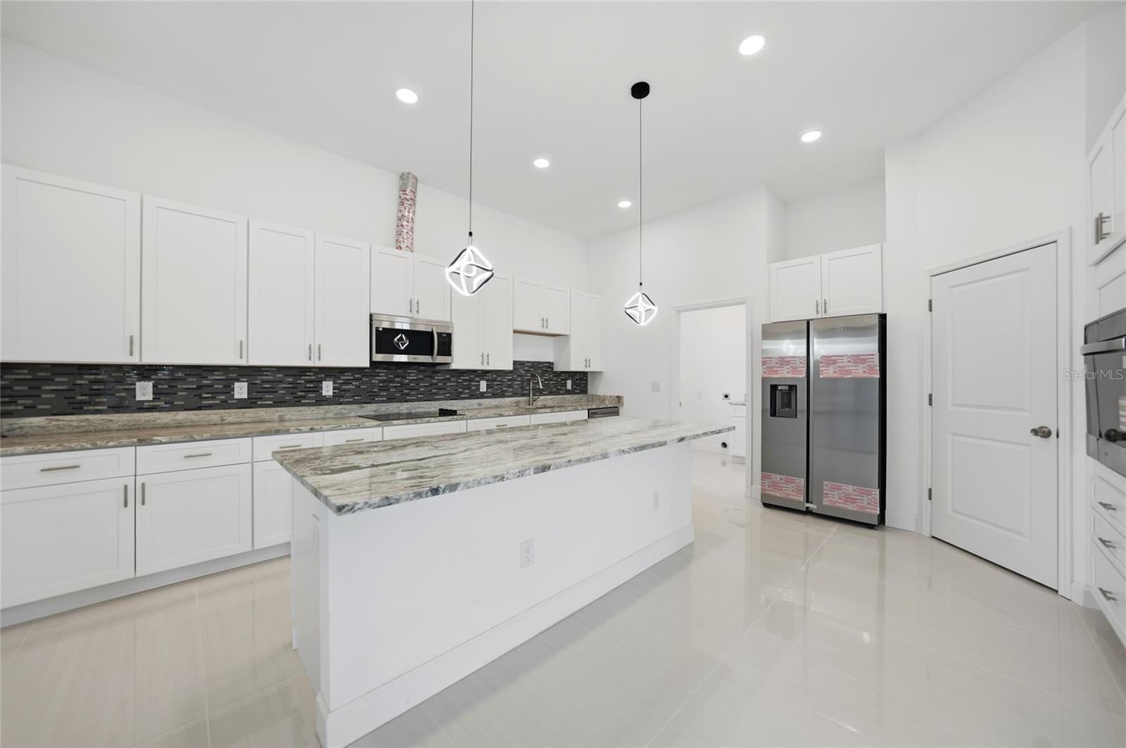 15096 LAKELAND CIR, PORT CHARLOTTE, FL, 33981