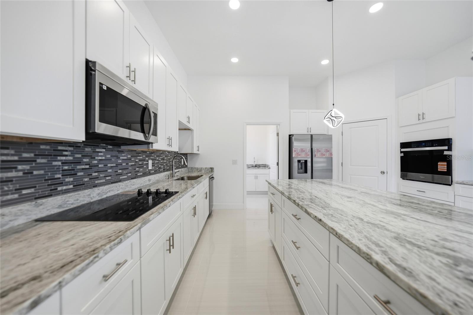 15096 LAKELAND CIR, PORT CHARLOTTE, FL, 33981