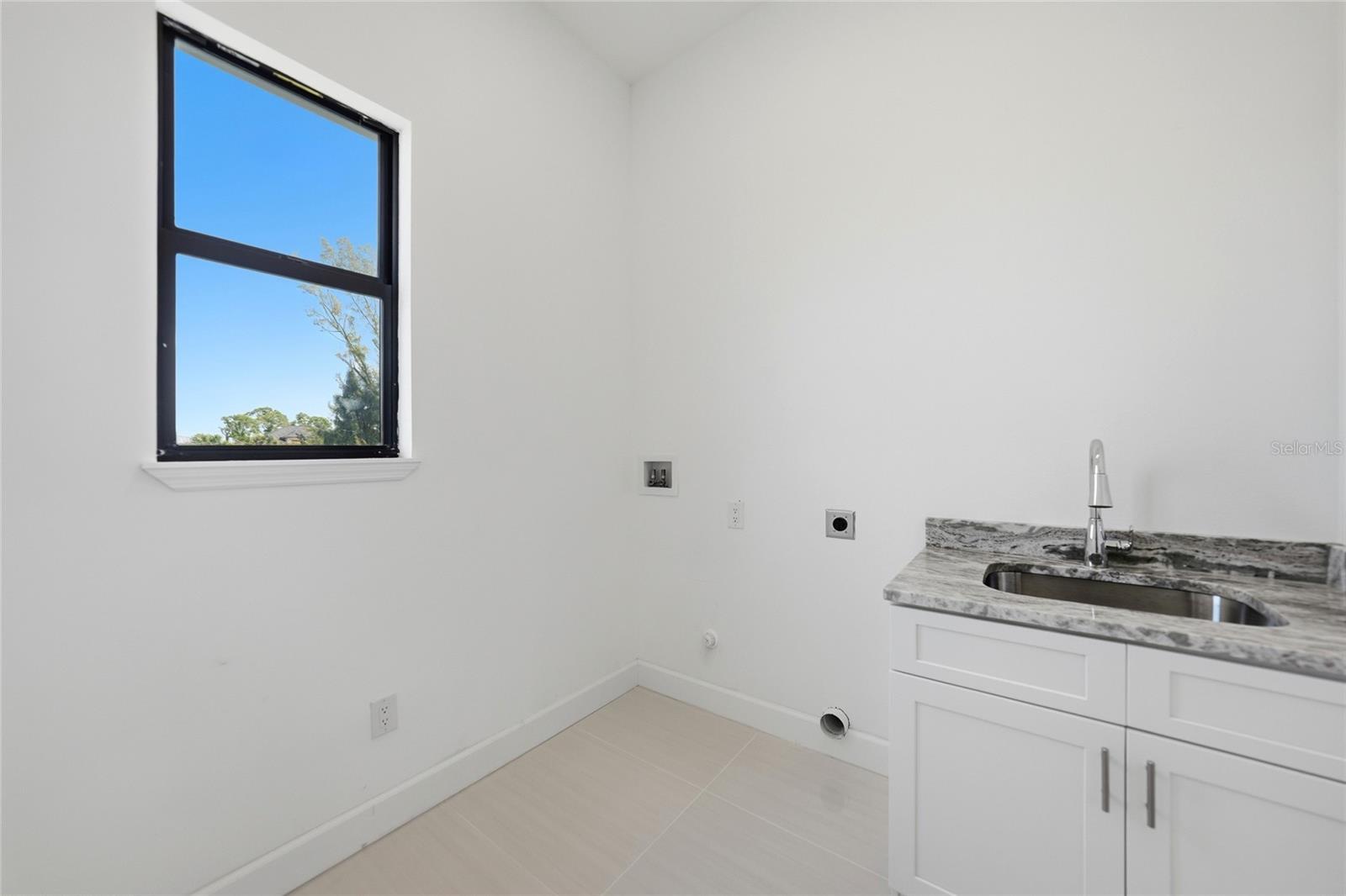 15096 LAKELAND CIR, PORT CHARLOTTE, FL, 33981