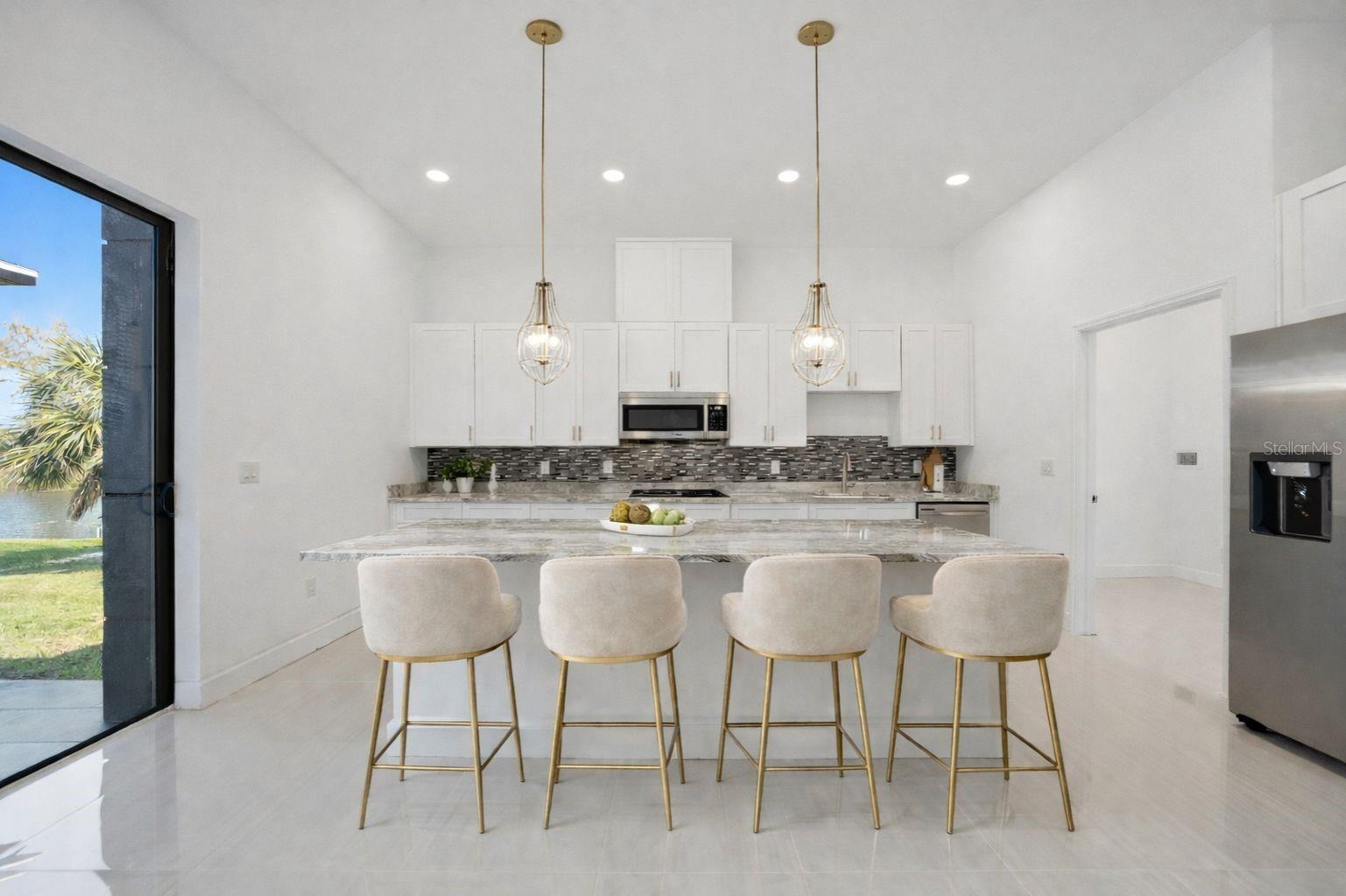 15096 LAKELAND CIR, PORT CHARLOTTE, FL, 33981