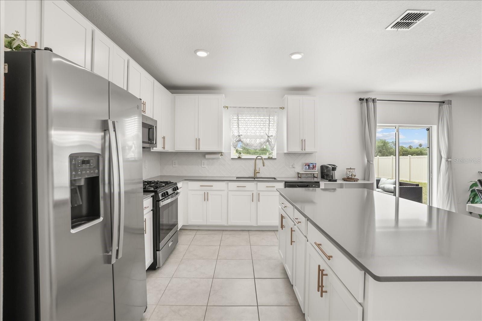 26100 BRISTLELEAF CT, LEESBURG, FL, 34748