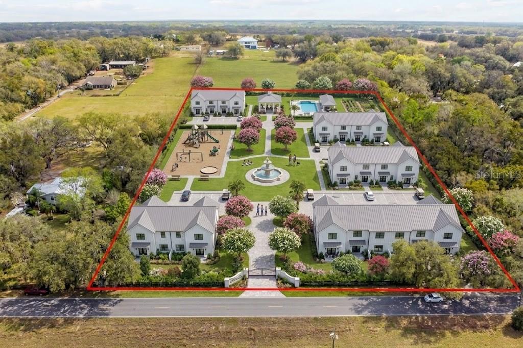 8302 WIRE RD, ZEPHYRHILLS, FL, 33540