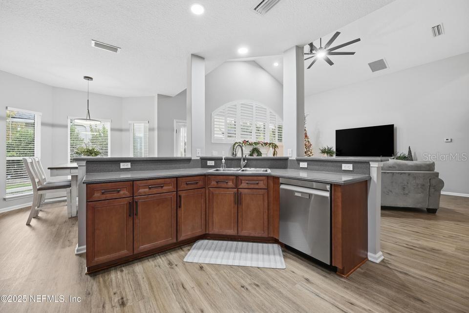 2301 COUNTRY SIDE DR, FLEMING ISLAND, FL, 32003