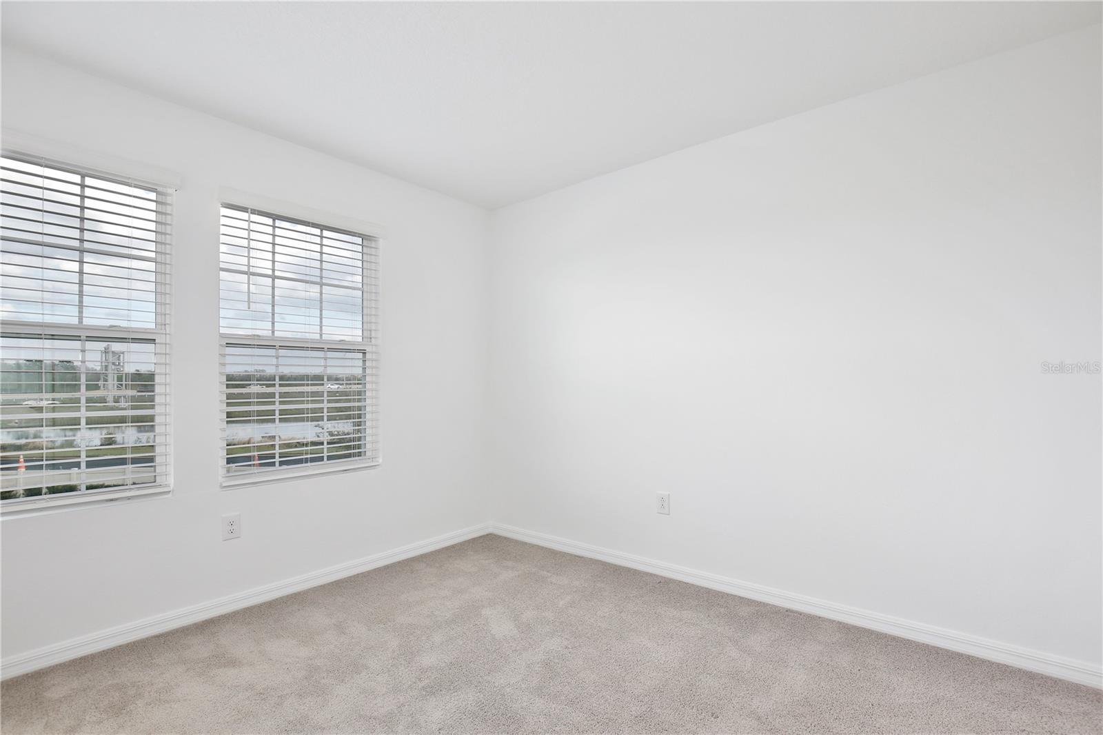 10025 EAGLE ROCK ALY, ORLANDO, FL, 32832