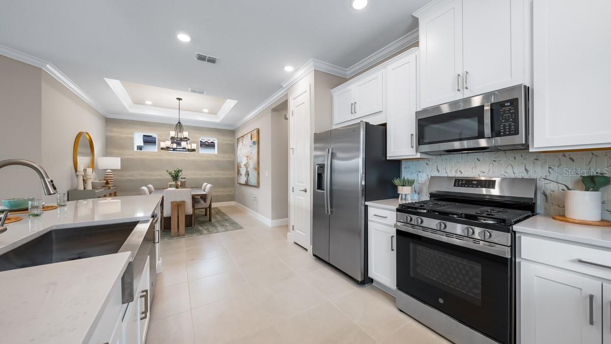 3896 IMMACOLATA WAY, WESLEY CHAPEL, FL, 33543