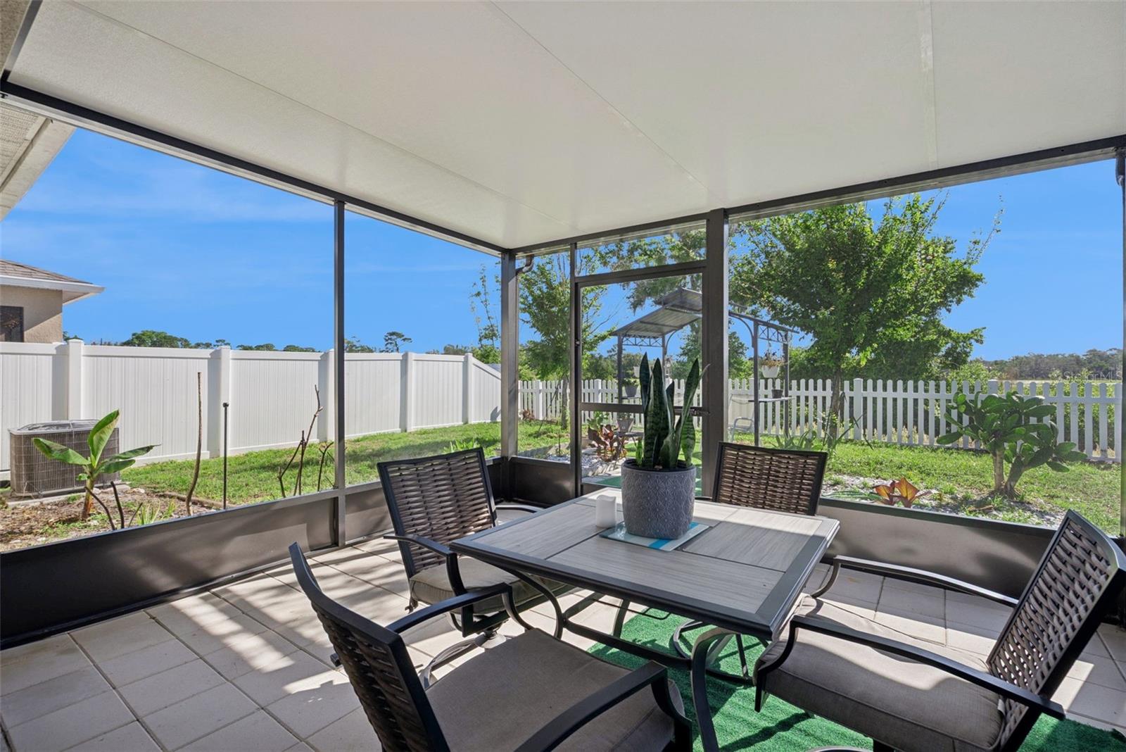 916 AUGUST SKY DR, DELTONA, FL, 32738