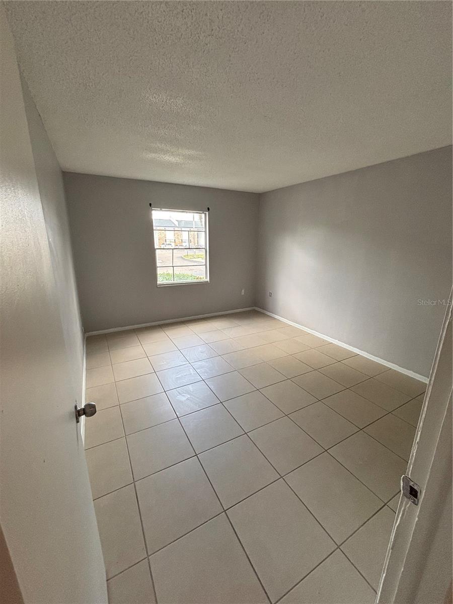 5325 CURRY FORD RD #H101, ORLANDO, FL, 32812