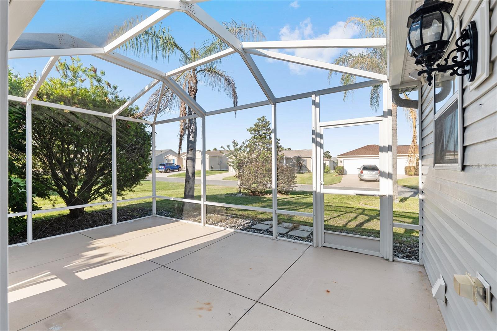 2588 ENGLISH IVY CIR, THE VILLAGES, FL, 32162