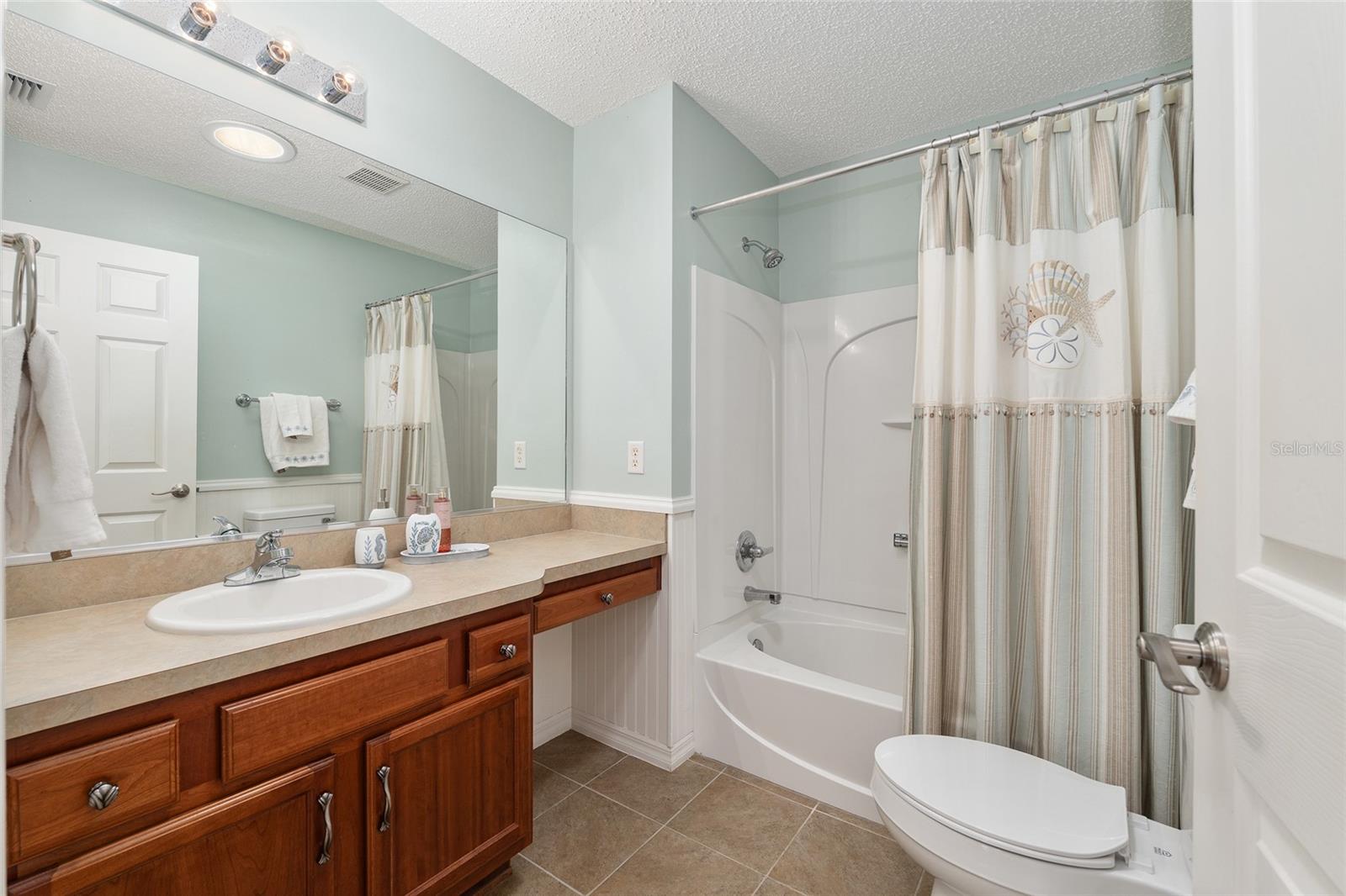 2588 ENGLISH IVY CIR, THE VILLAGES, FL, 32162