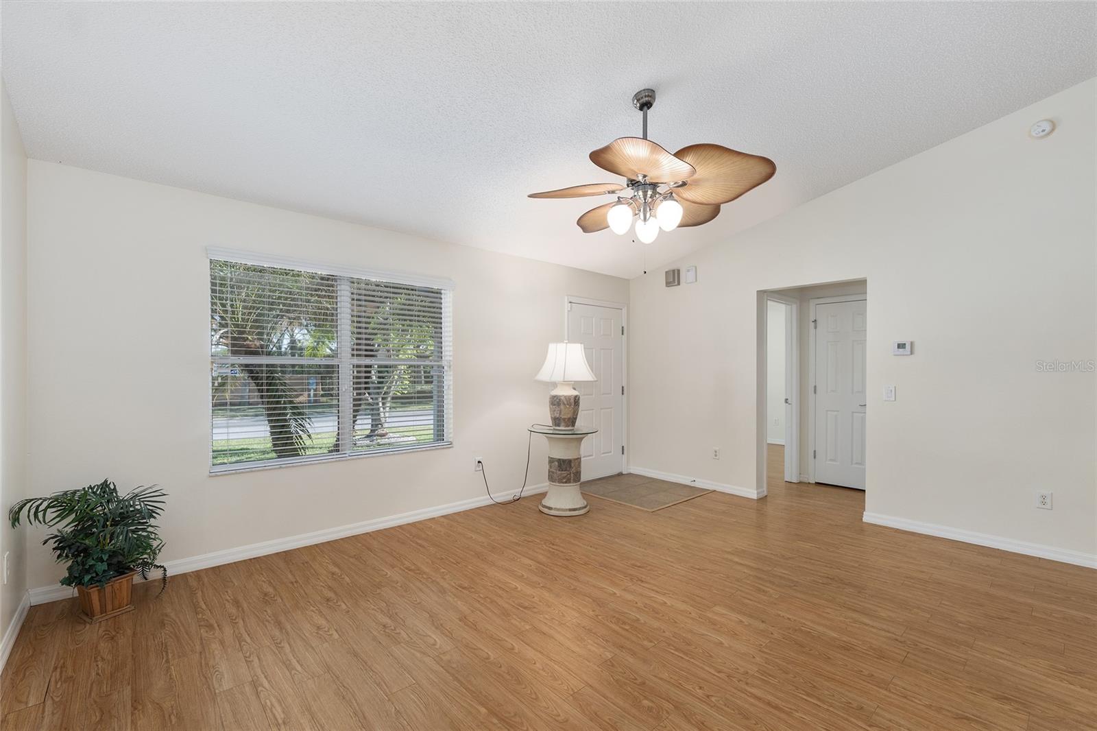 2588 ENGLISH IVY CIR, THE VILLAGES, FL, 32162