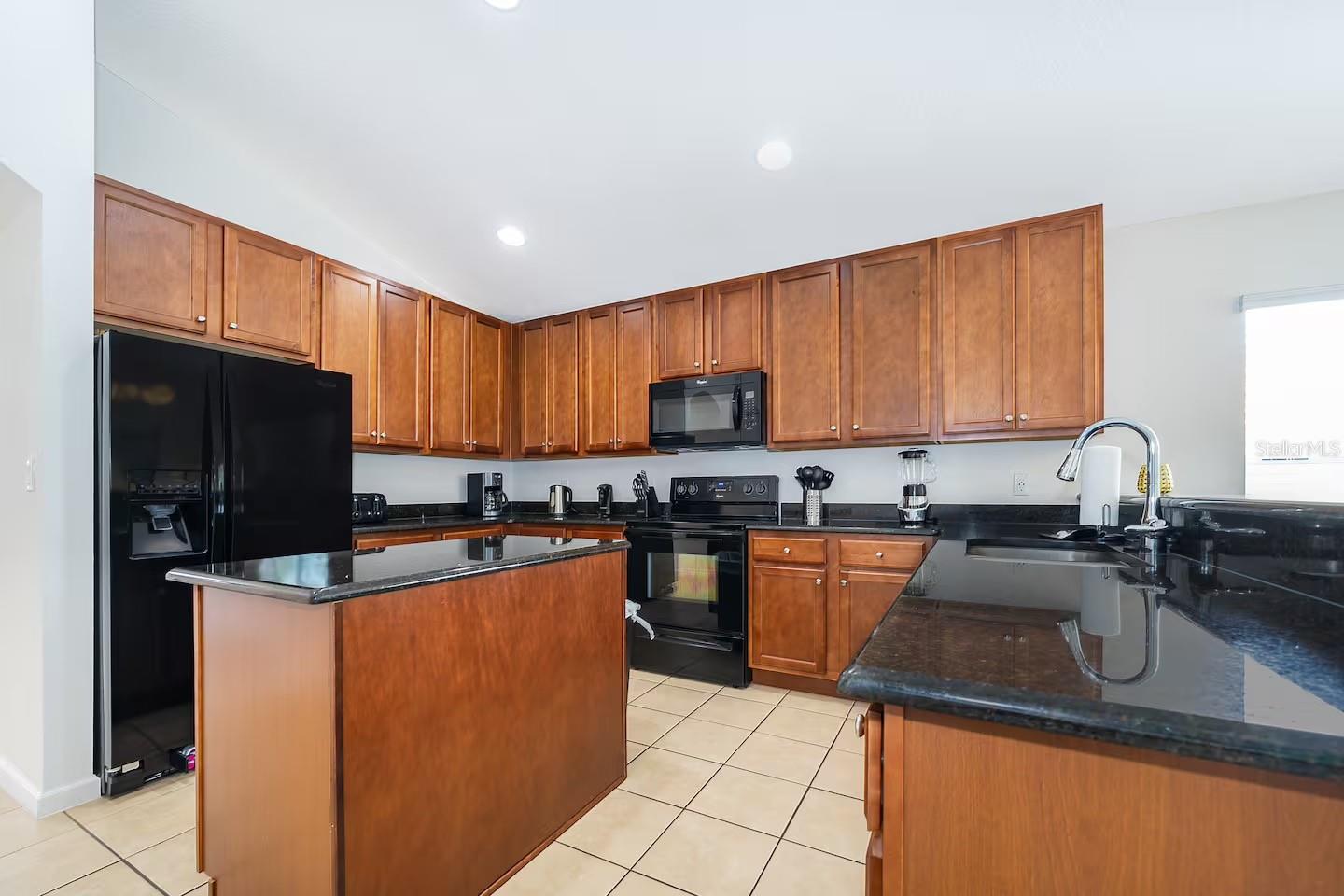 420 VIOLA DR, DAVENPORT, FL, 33837