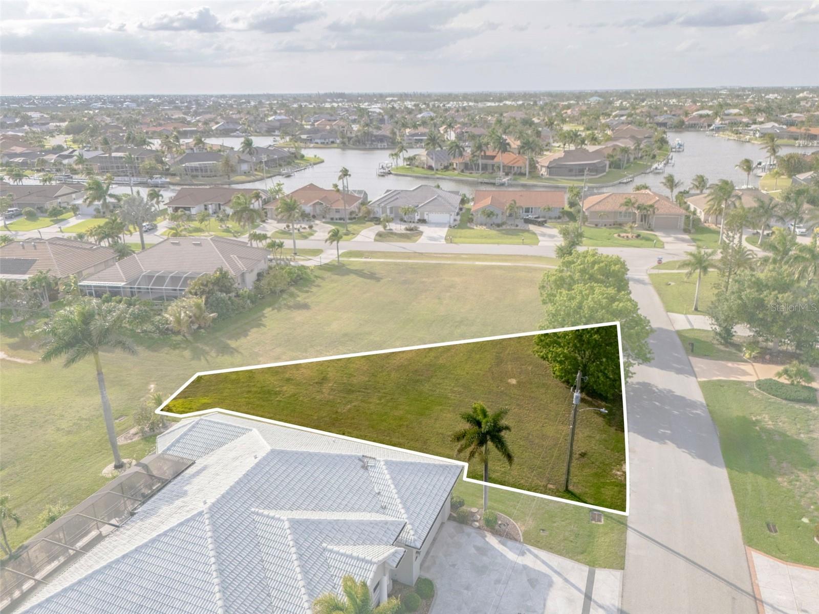 3707 BORDEAUX DR, PUNTA GORDA, FL, 33950