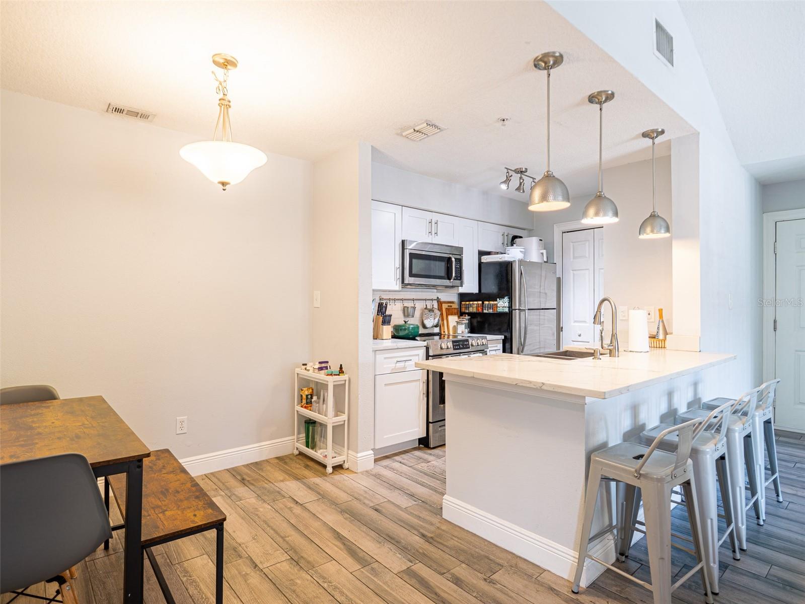 249 AFTON SQ #211, ALTAMONTE SPRINGS, FL, 32714