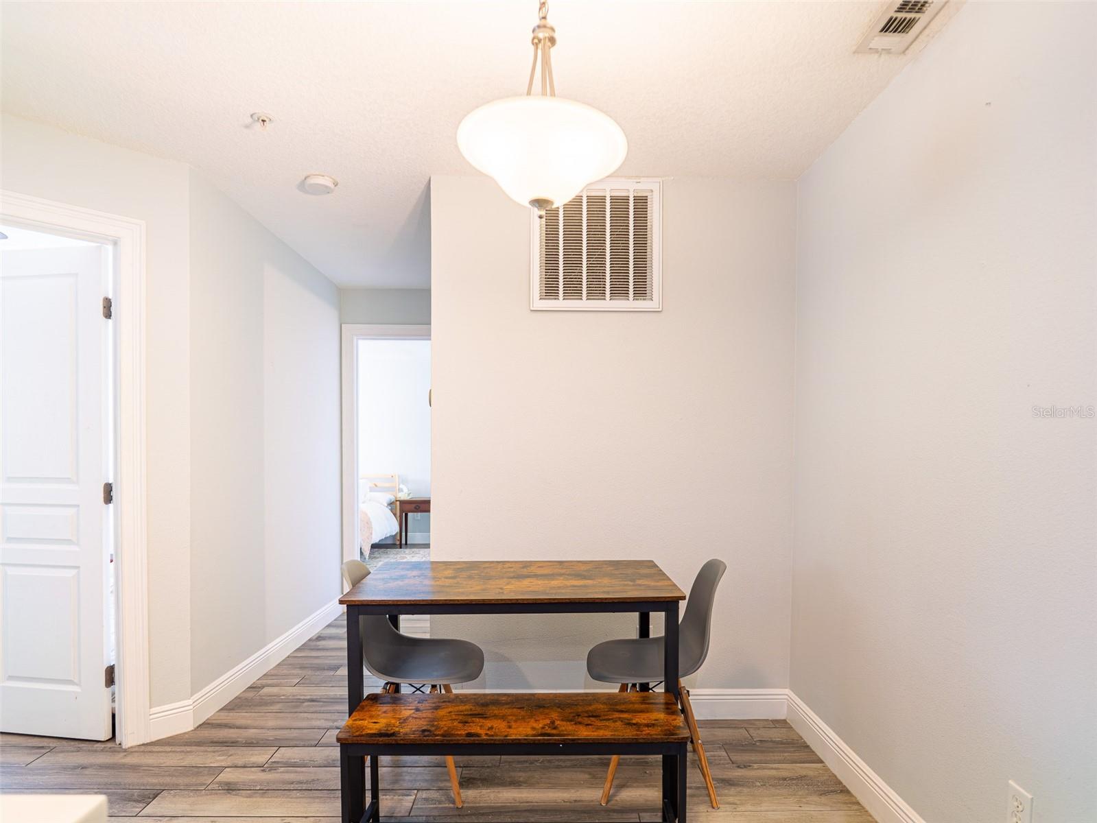 249 AFTON SQ #211, ALTAMONTE SPRINGS, FL, 32714