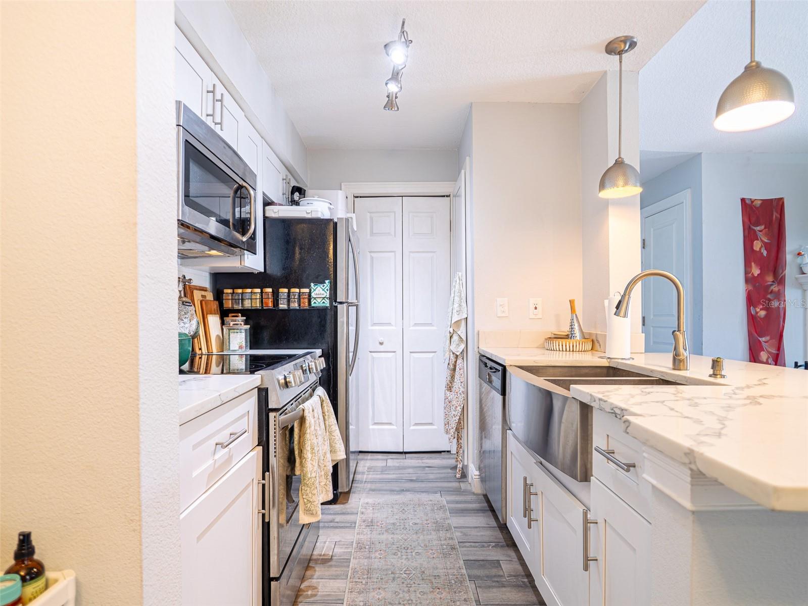 249 AFTON SQ #211, ALTAMONTE SPRINGS, FL, 32714