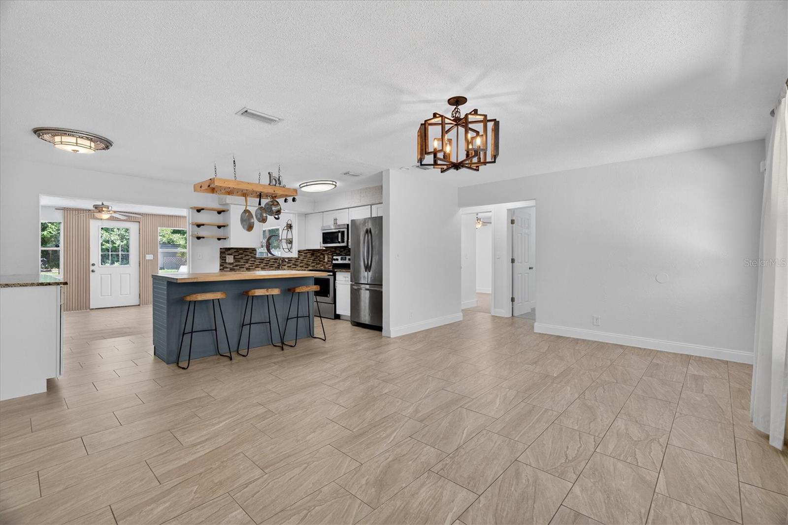 2524 FLORIDA BLVD, SOUTH DAYTONA, FL, 32119