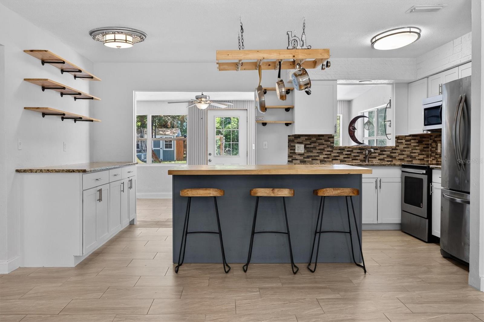 2524 FLORIDA BLVD, SOUTH DAYTONA, FL, 32119