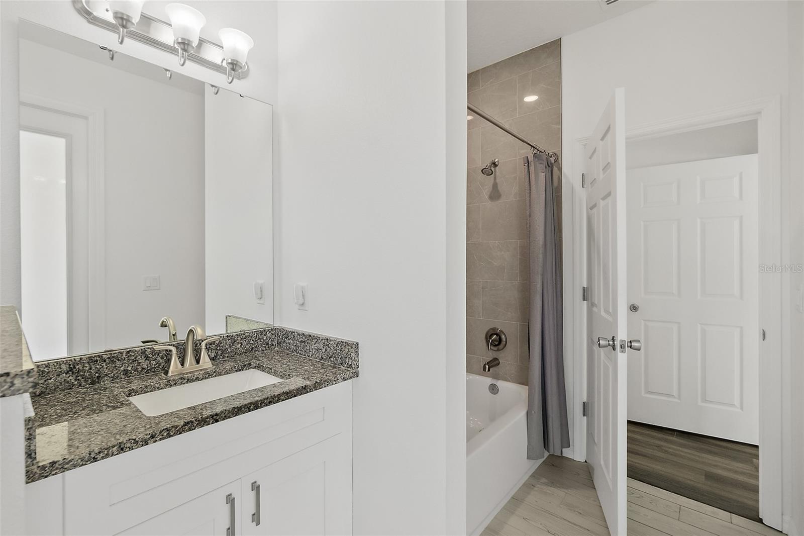 1370 BUCKLES RD, PIERSON, FL, 32180