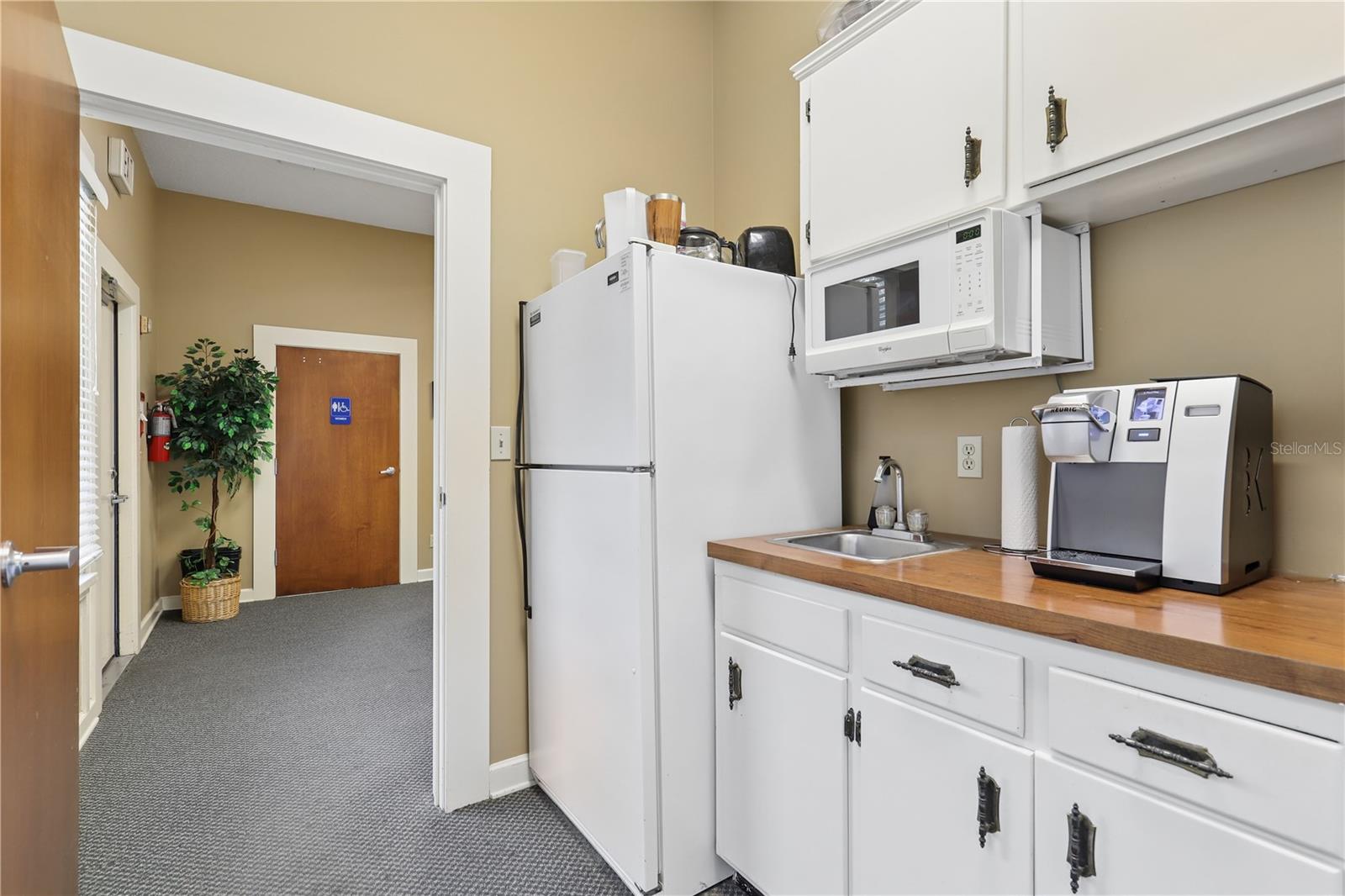 4004 ATLANTIC BLVD, JACKSONVILLE, FL, 32207