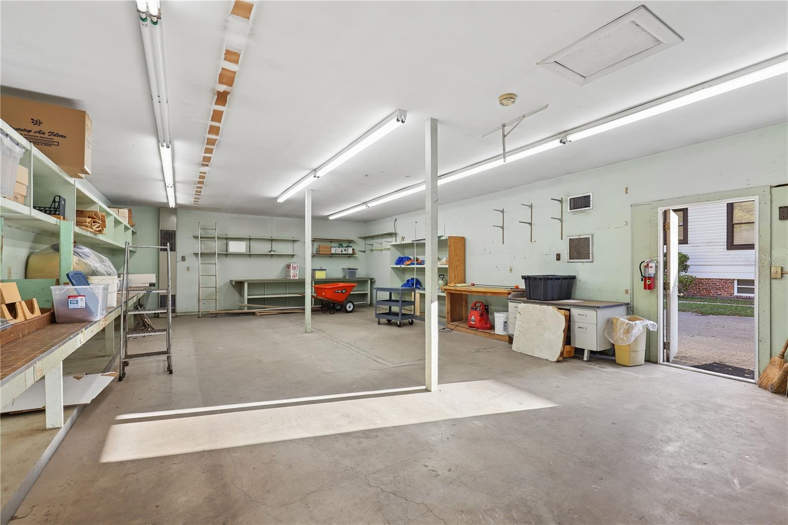 4004 ATLANTIC BLVD, JACKSONVILLE, FL, 32207