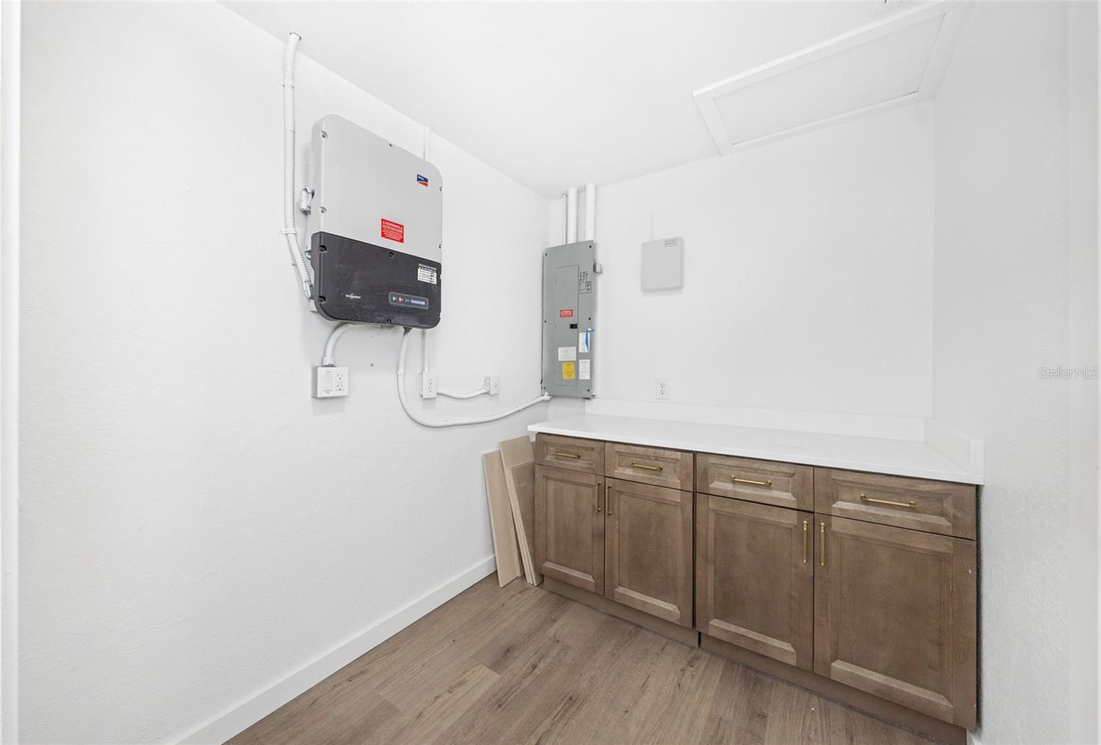 653 64TH AVE S, ST PETERSBURG, FL, 33705