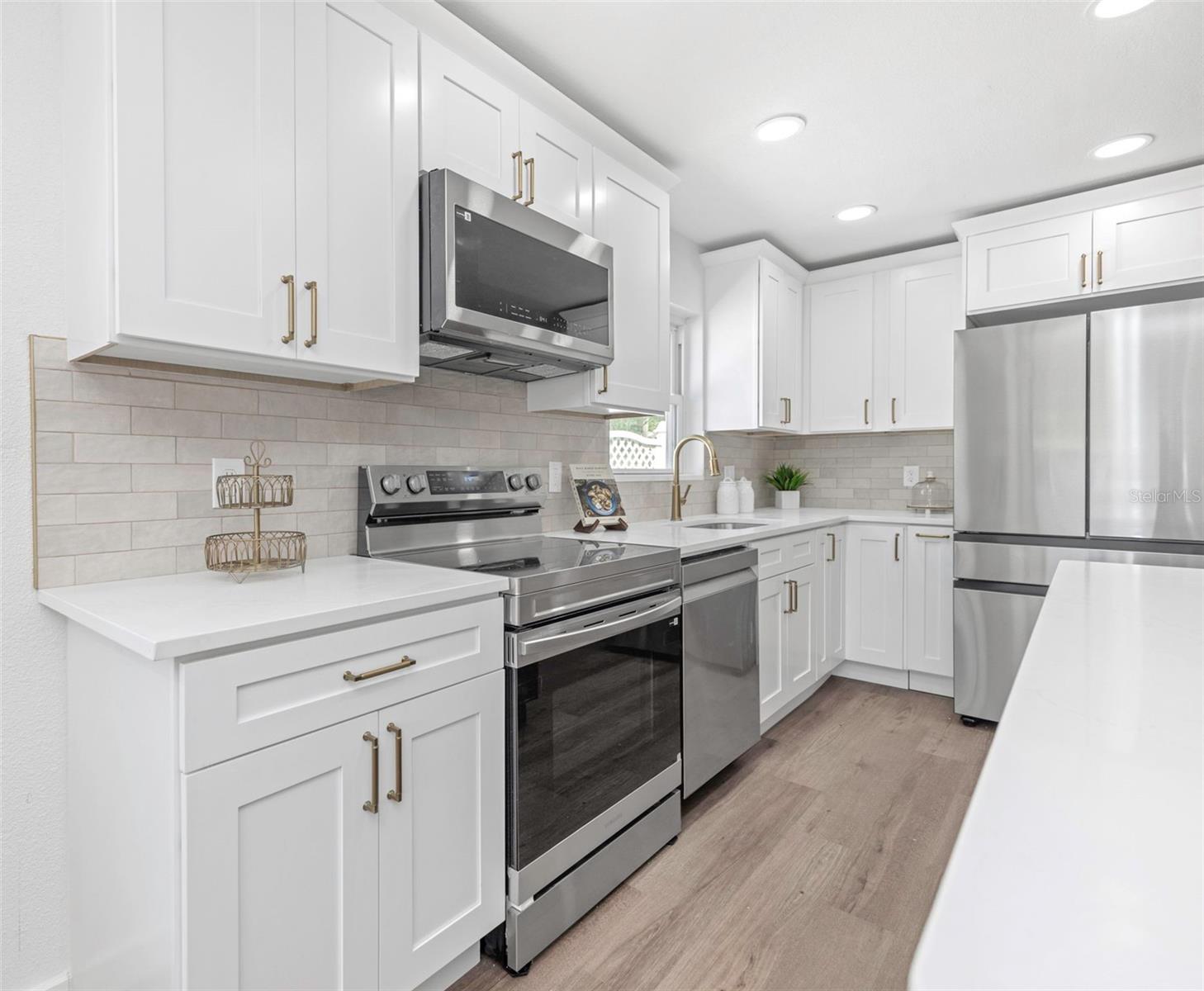 653 64TH AVE S, ST PETERSBURG, FL, 33705