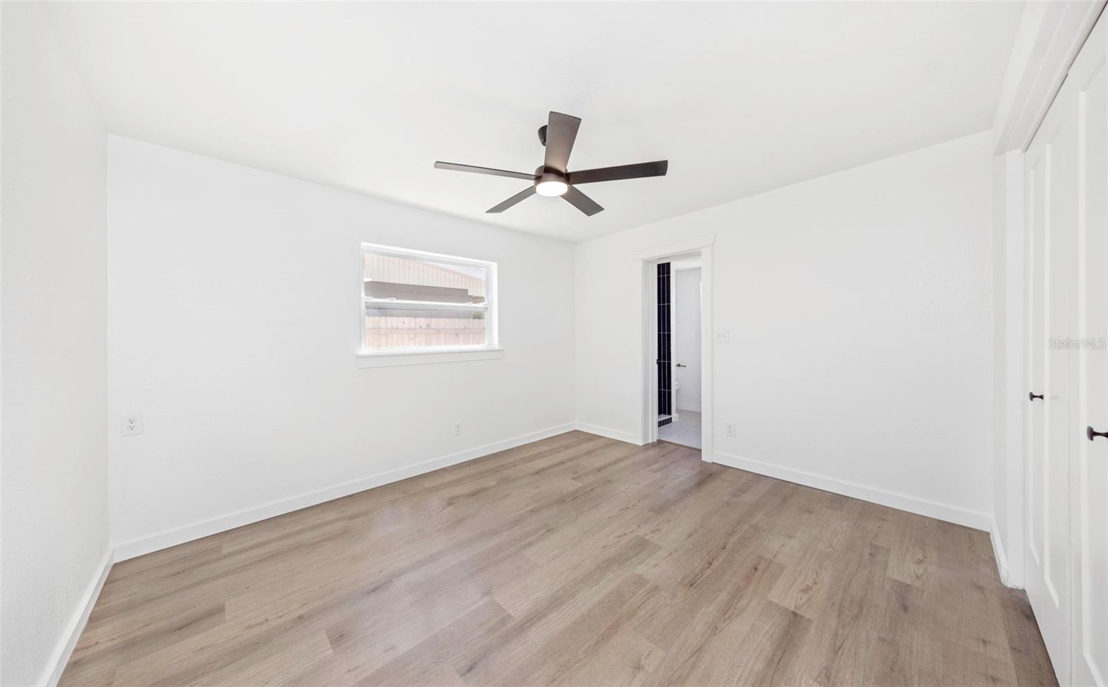 653 64TH AVE S, ST PETERSBURG, FL, 33705