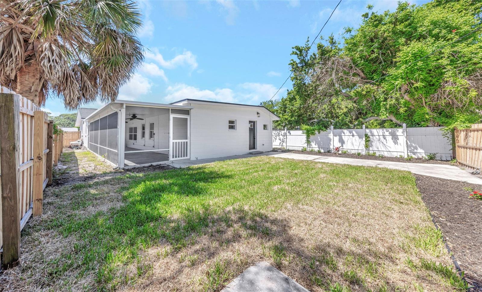 653 64TH AVE S, ST PETERSBURG, FL, 33705