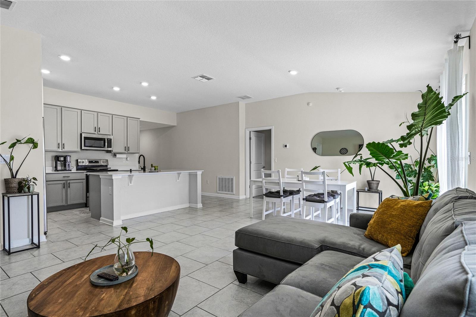 425 N ANDREA CIR, HAINES CITY, FL, 33844