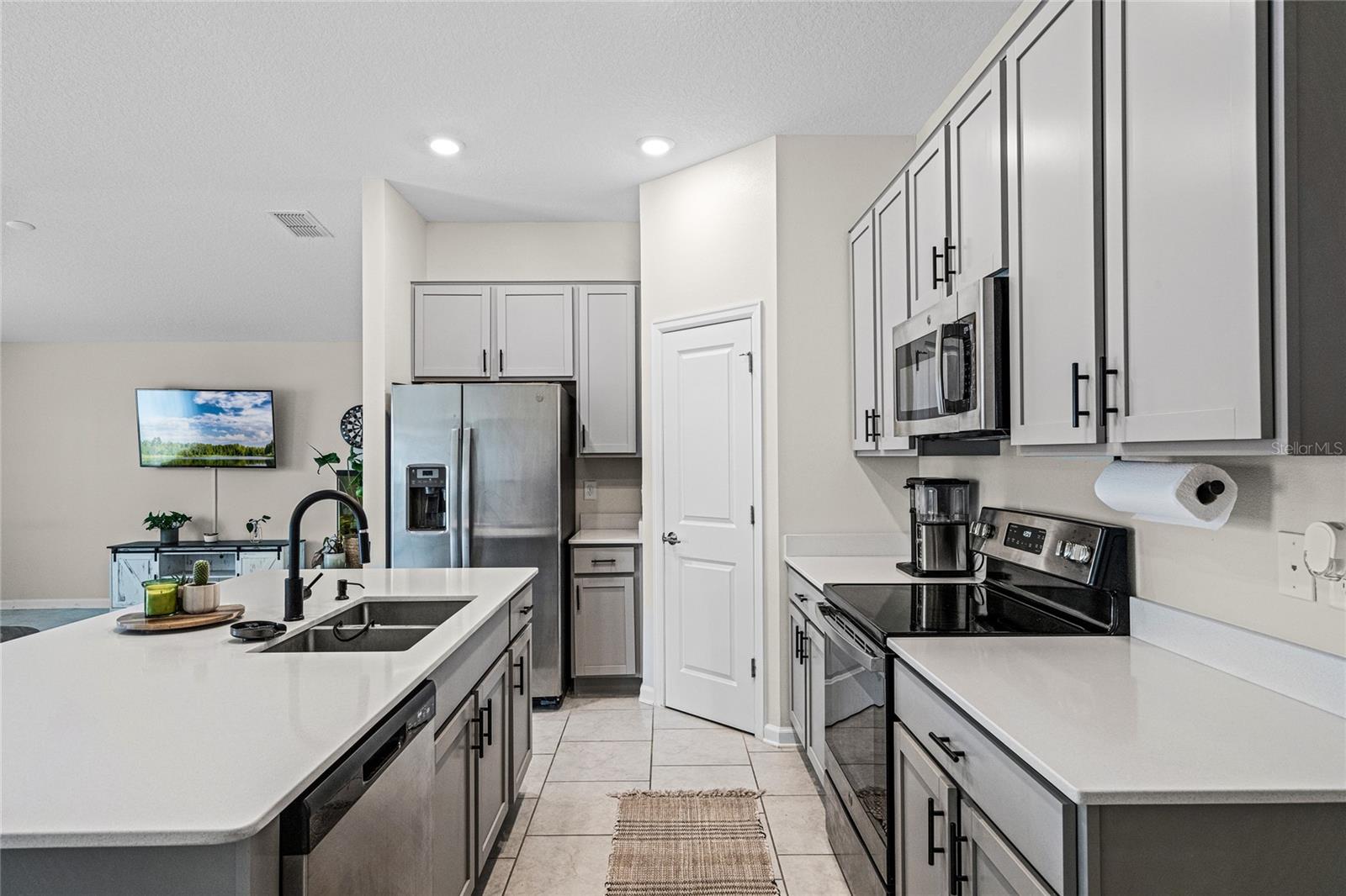 425 N ANDREA CIR, HAINES CITY, FL, 33844