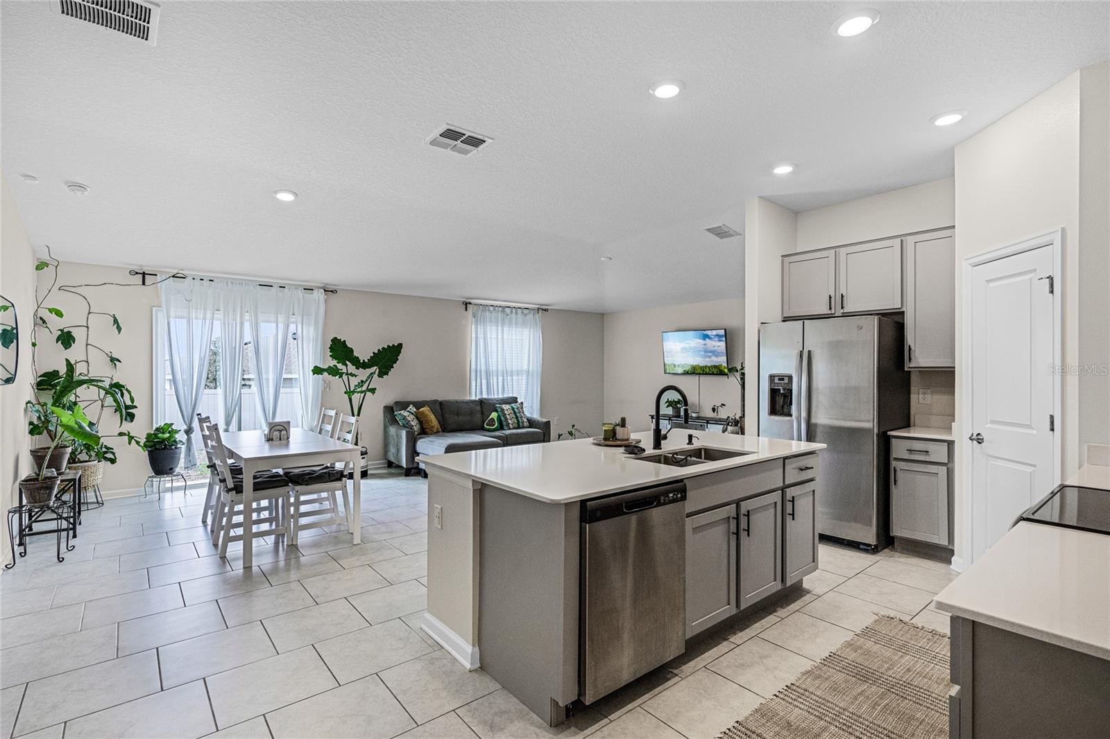 425 N ANDREA CIR, HAINES CITY, FL, 33844