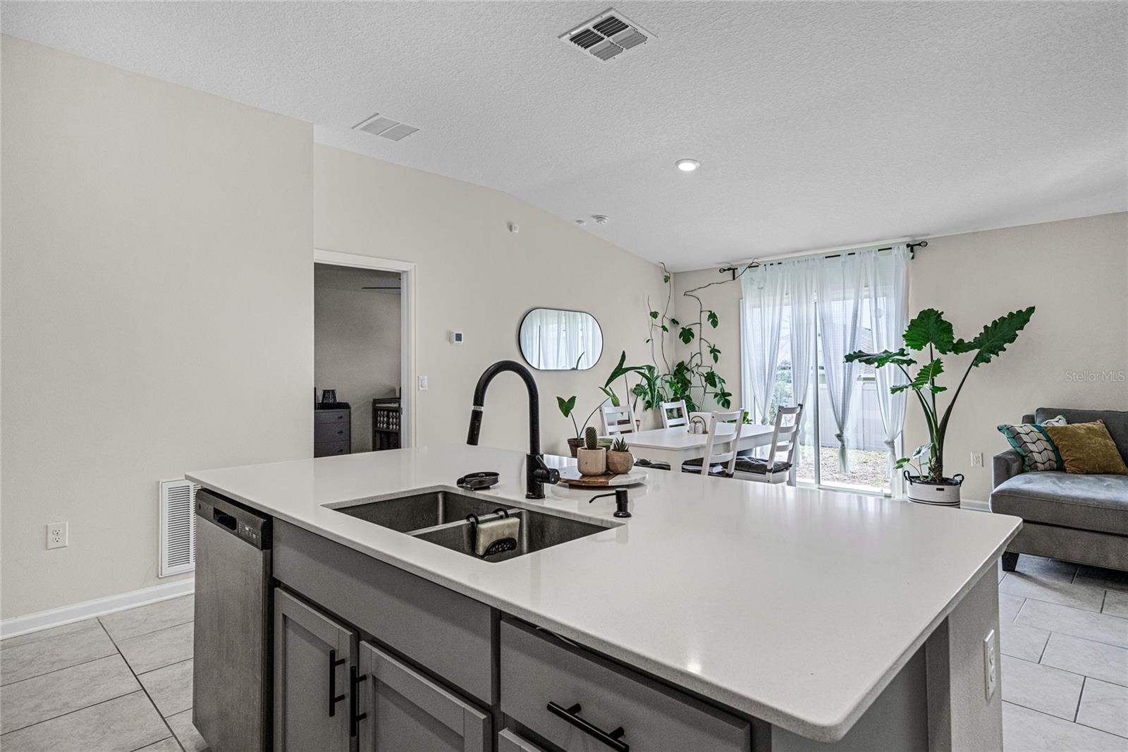 425 N ANDREA CIR, HAINES CITY, FL, 33844