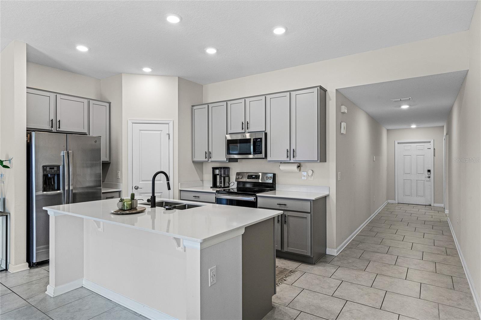 425 N ANDREA CIR, HAINES CITY, FL, 33844